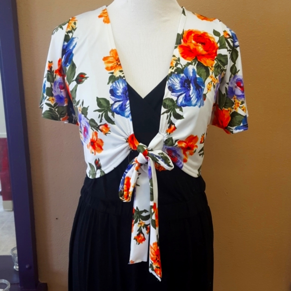 Floral shrug with tie-front